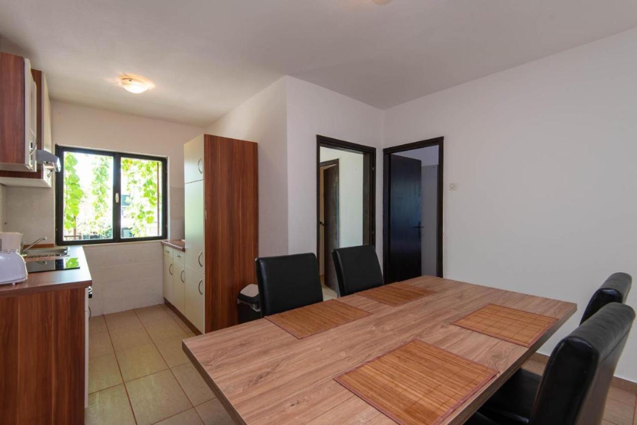 Apartments Ljiljana オレビック エクステリア 写真
