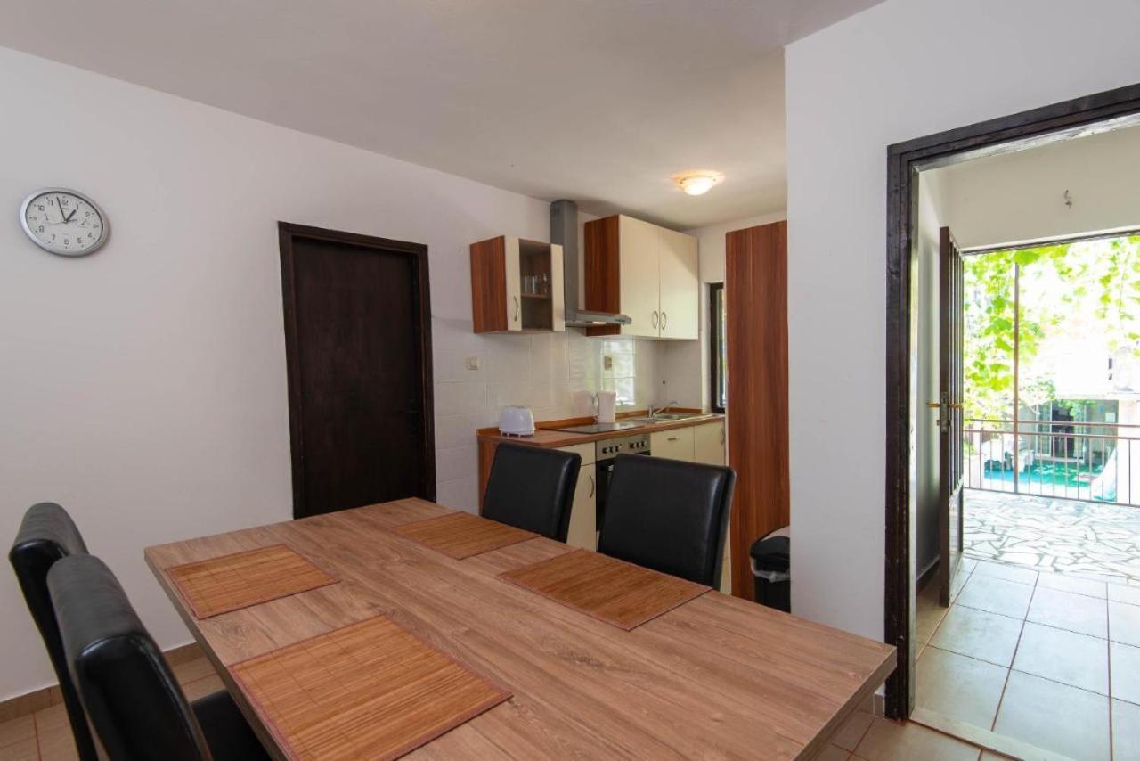 Apartments Ljiljana オレビック エクステリア 写真